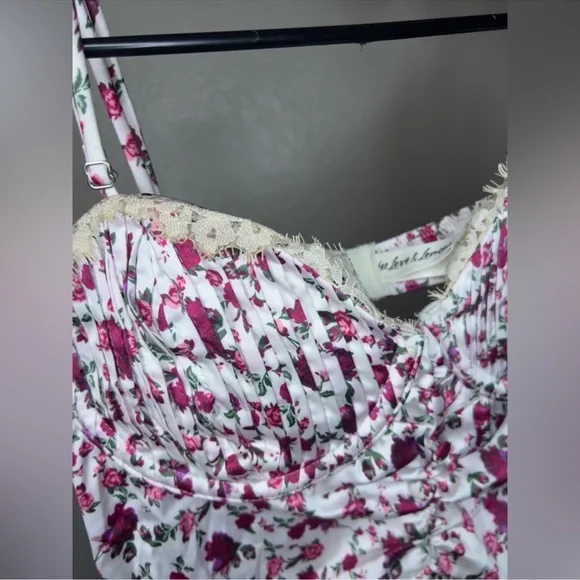 Floral Ruched Pink and White for love & lemons Top - Picture 3 of 5